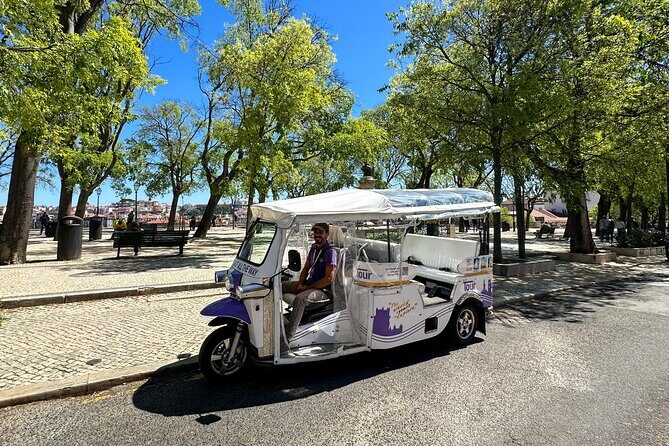 1.5 Historical Tour Lisbon Center and Viewpoints Private Tuk Tuk - An In-Depth Look at the Tour Experience