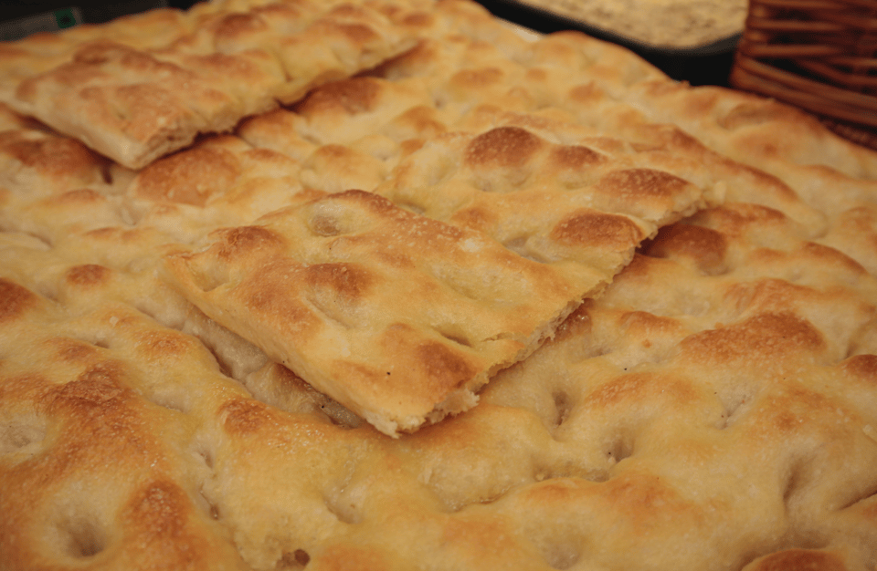 1.5 Hour Food Guided Tour & Sightseeing in Genoa - Architectural Wonders