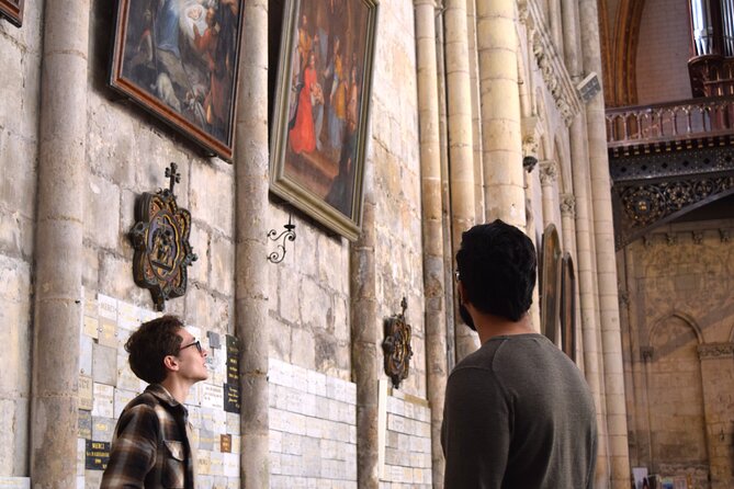 1.5 Hour Guided Tour in Poitiers - Traveler Photography Showcase