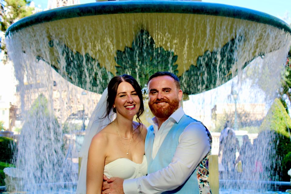 1.5 Hr Las Vegas Strip Limo Tour With Champagne and Photos - Important Information