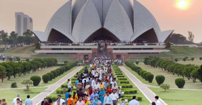 1 Day Delhi and 1 Day Agra With Taj Mahal Sunrise Tour - Scenic Views of the Taj Mahal