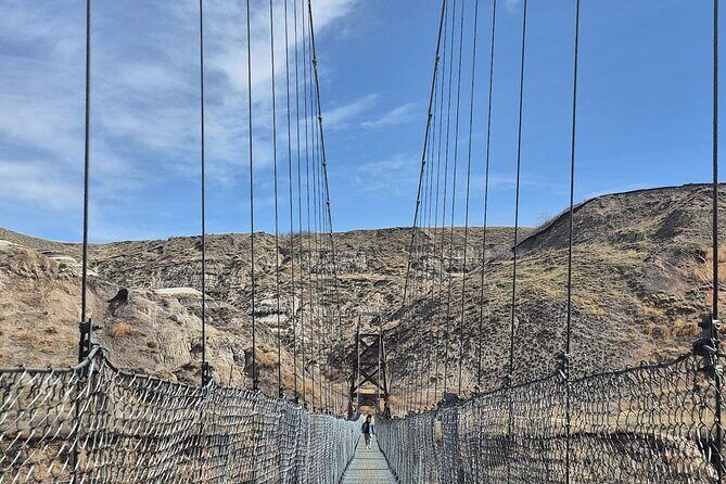 1 Day of Drumheller Dinosaurs and Badlands in Private Custom Tour - FAQ