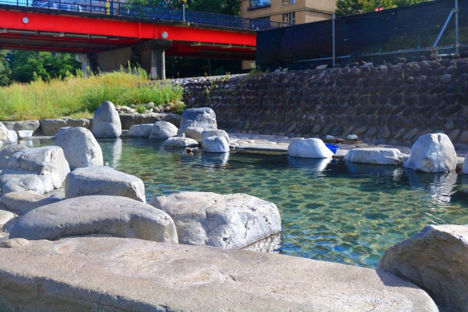 1-Day Tour From Takayama: Unveiling the Charm of Gero Onsen - Therapeutic Foot Bath: Soothing Experiences