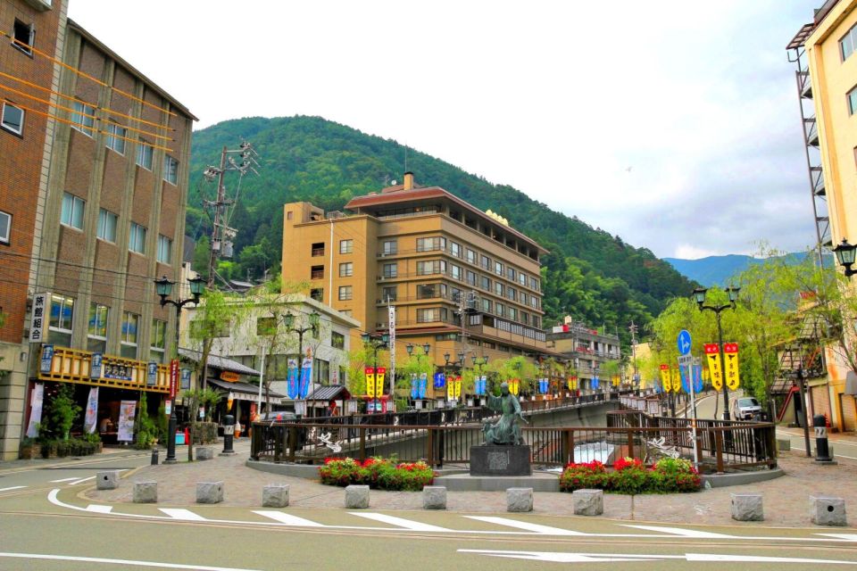 1-Day Tour From Takayama: Unveiling the Charm of Gero Onsen - Taking in Gero Onsens Therapeutic Waters