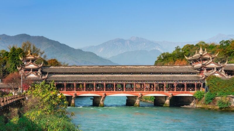 1-day Tour of Dujiangyan and Mount. Qingcheng - Dujiangyan Irrigation System
