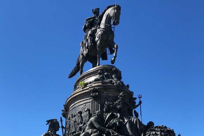 1 Day Tour to Philadelphia and Hershey's Chocolate World - Frequently Asked Questions