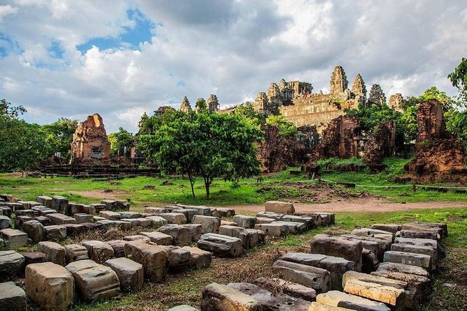 1-Day Tour With Private Transportation and English Speaking Guide - Benefits of Private Transportation