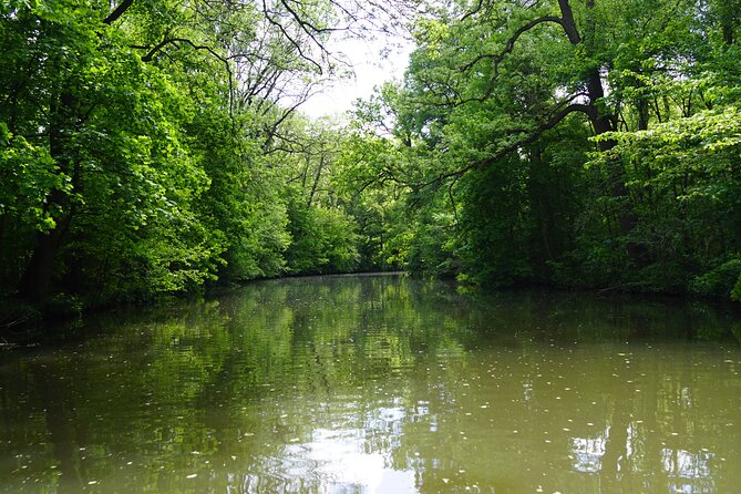 1-Hour 3-Seater Canoe Rental in Leipzig - Whats Included in the Rental Package