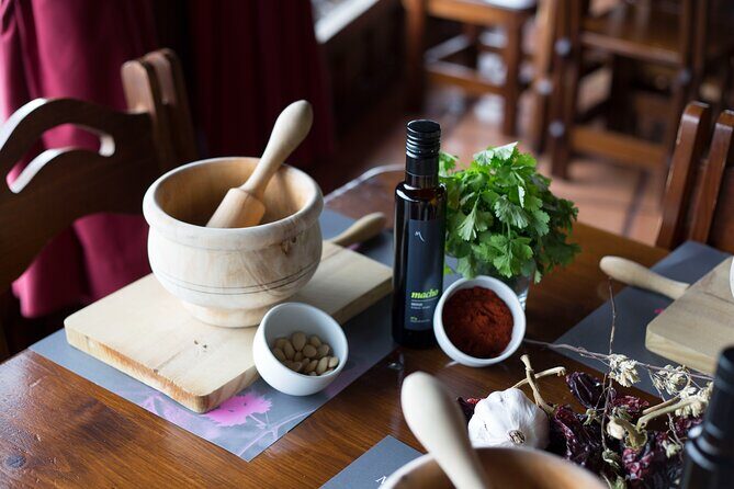 1 Hour and Half Mojo Sauce Workshop With Winery Tour - FAQ