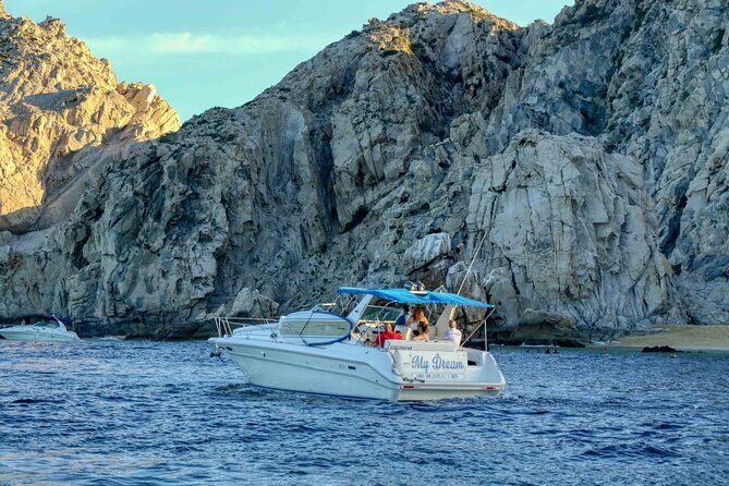 1 Hour Cabo Highlights on a 33ft Luxury Yacht - FAQ