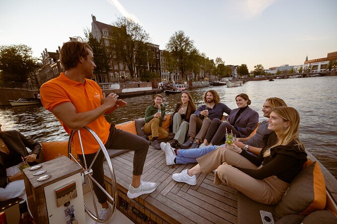 1-Hour Canal Cruise in the Evening Review - Positive Aspects of the Cruise
