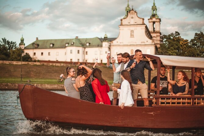 1 Hour Gondola River Night Cruise in Krakow - Vistula River Cruise Experience