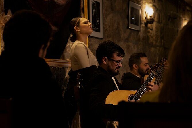 1-hour Intimate Fado Concert in a Typical Venue - A Closer Look at the Experience