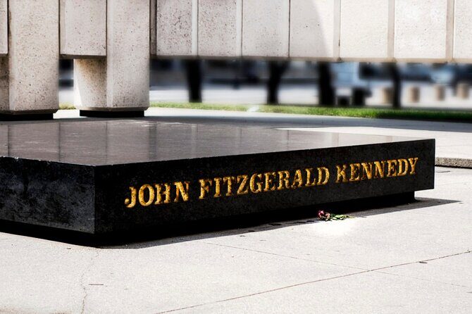 1-Hour JFK Assassination Walking Tour - What to Expect from the Tour