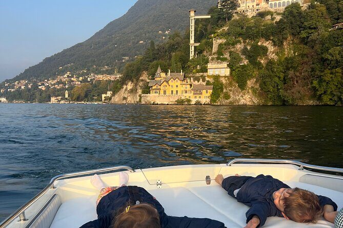 1 hour on a private boat on Lake Como with captain - Frequently Asked Questions