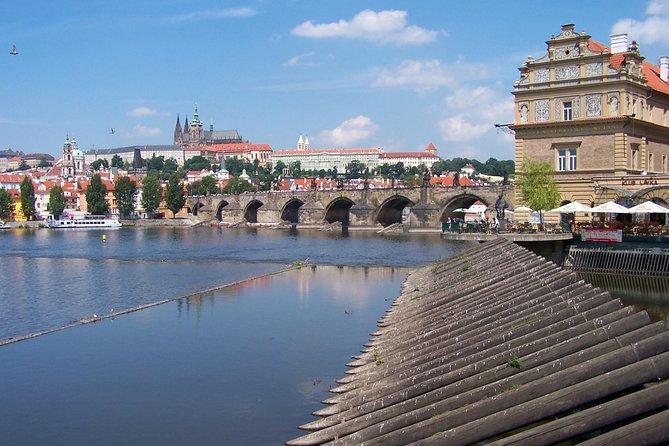 1 Hour Prague Panoramic Vltava River Sightseeing Cruise - Accessibility and Transportation Information