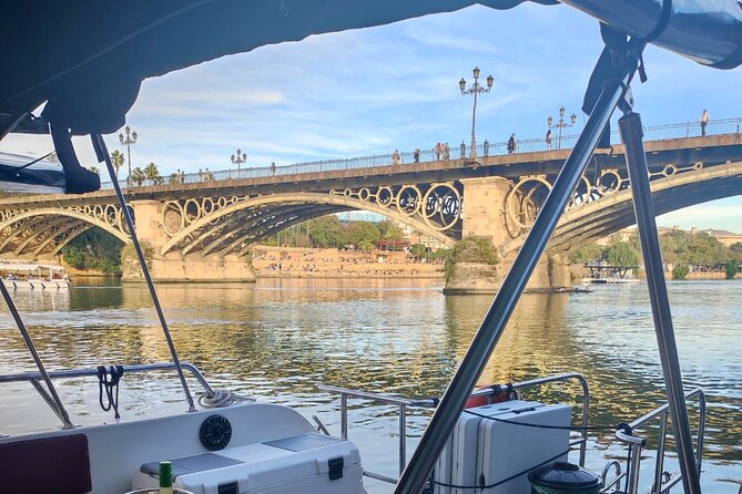 1 Hour Private Boat Rental on the Guadalquivir - Embarking on the Private Boat