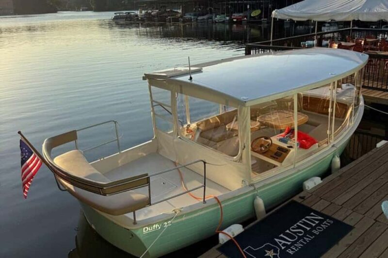 1 Hour Private Electric Duffy Cruise on Lake Austin - Key Points