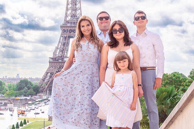 1 Hour Private Photo Session experience with the Eiffel Tower - FAQ