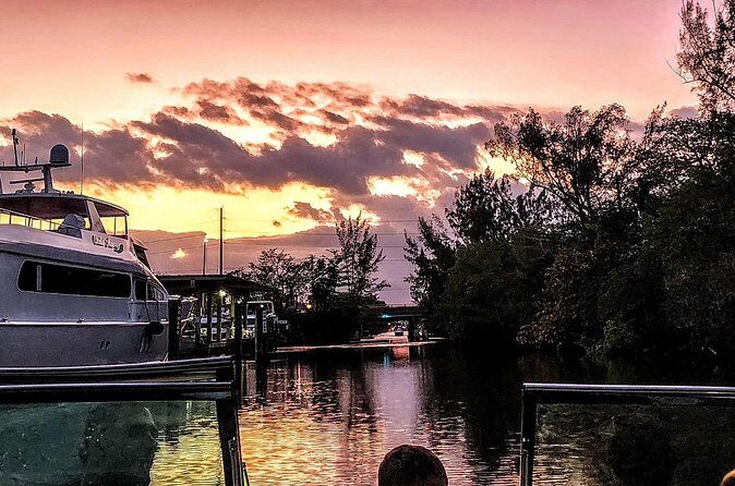1 Hour-Relaxing Private Boat Tour - Fort Lauderdale (Up to 6 Pax) - The Experience Providers and Practical Details