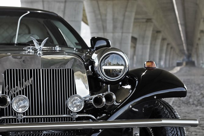 1 Hour Ride in Vintage Limousine - Flexible Booking Options