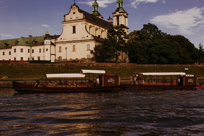 1 Hour Traditional Gondola Sightseeing Vistula River Cruise - Good To Know