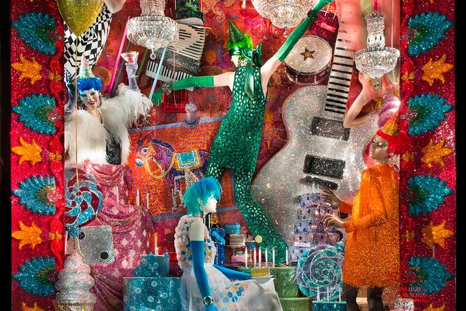 1 HR Holiday Window Display Tour Review - Hosts Response and Resolution