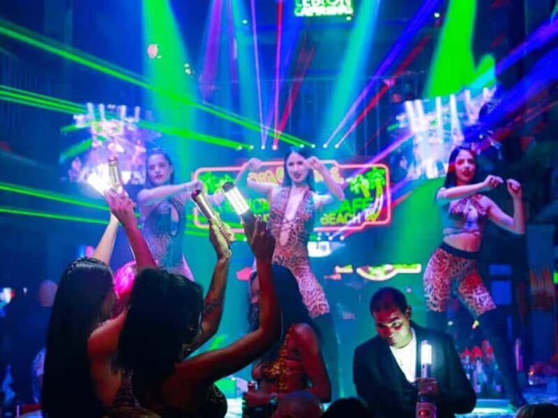 #1 Miami Pub Crawl + Clubbing Experience - What Is the Miami Pub Crawl + Clubbing Experience?
