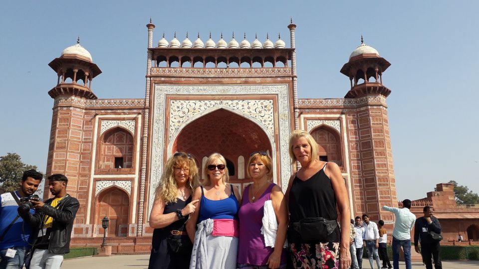 1 Night 2 Days Agra Tour With Fatehpur Sikri From Delhi - Frequently Asked Questions