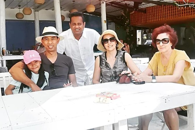 10 Days Tour in Sri Lanka (Hotels With Breakfast & Luxury Car) - Immerse in Waterfalls and Beaches