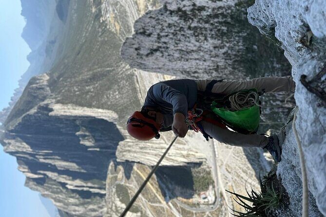 100-meter Virgin Rappel Cave with Certified Guides - Key Points