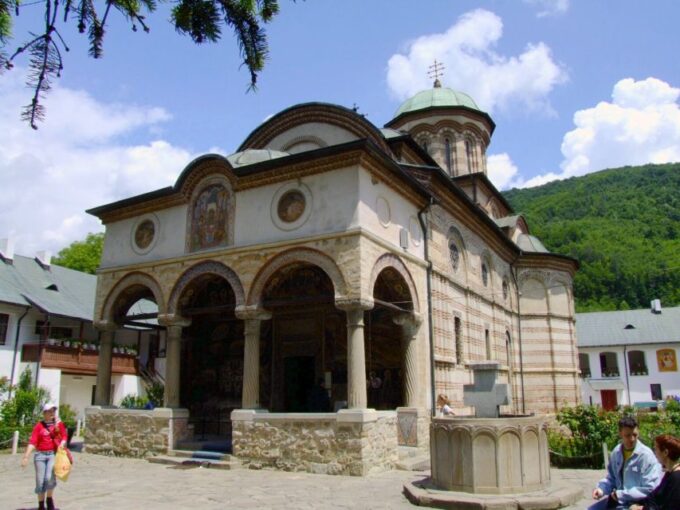 12 Days Private Guided Tour in Romania - Tour Inclusions