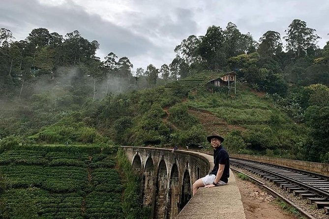 14 Days Tour in Sri Lanka (Hotels With Breakfast & Luxury Car) - Surfing at Arugam Bay