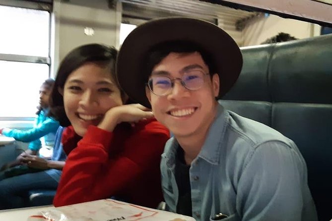 14 Days Tour in Sri Lanka (Hotels With Breakfast & Luxury Car) - Train Ride to Ella