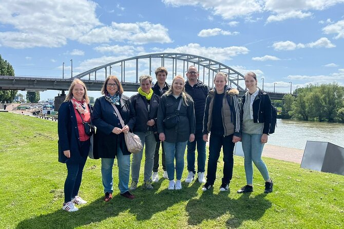 1,5 Hour Private Guided Highlights of Arnhem City Walk - Explore the Citys History