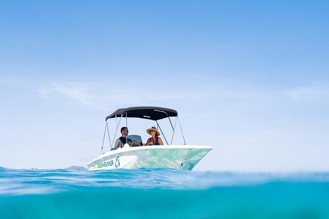 16 Boston Whaler Bareboat Rental (Seats up to 5 people) - Authentic Island Living: Do It Your Way