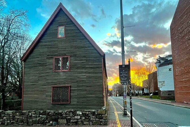 1692 Bloodbath Adult Ghost Tour - Who Should Consider This Tour?