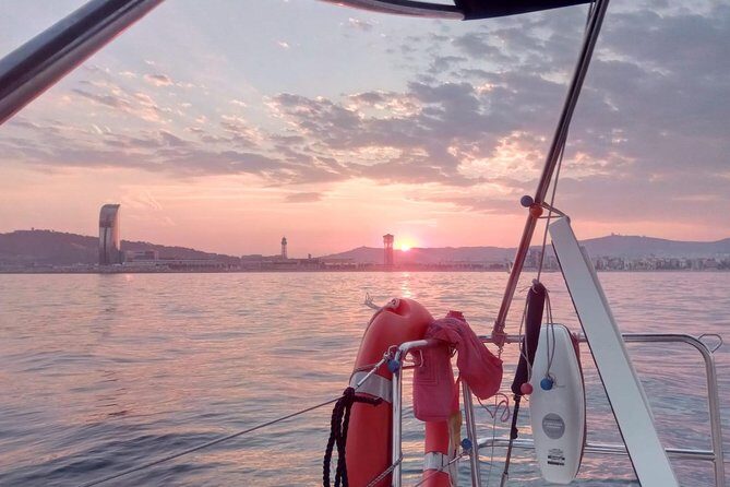 1h Refreshing Sailing Tour in Barcelona with Open Bar & Snacks - The Sum Up