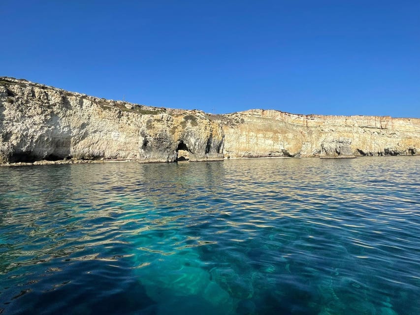2.5-HOUR BOAT TOUR ORTIGIA+SEA CAVES+PILLIRINA+FRUIT DRINK - Reserve Now and Pay Later