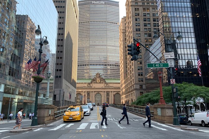 2.5 Hour Private Super Tour of NYC: Heroes! Comics! More! - Meeting and Departure Details