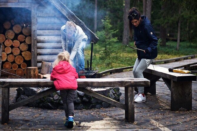 2.5 Hours Hike in Vaattunkikongas Forest Trail - Who Will Love This Tour?