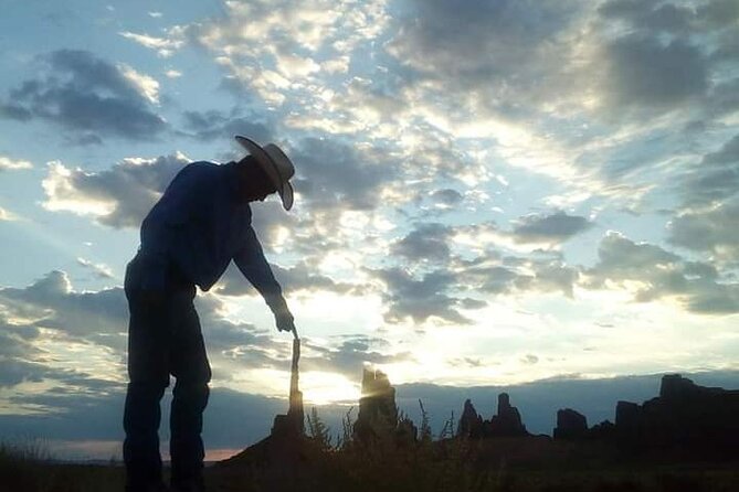 2.5 Hours Monument Valley Historical Sightseeing Tour by Jeep - Tips for an Enjoyable Experience