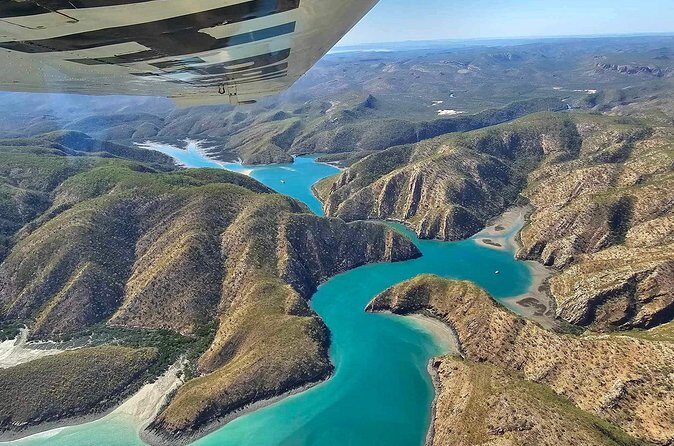 2.5hr Non Stop Incredible Islands Tour - A Deep Dive into the Experience