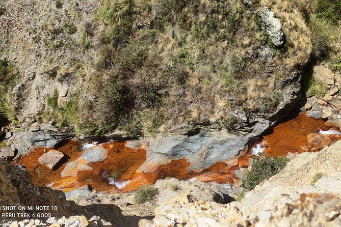 2 Colors Canyon: 1 Full Day PRIVATE Hike - Highlights of the 2 Colors Canyon Hike