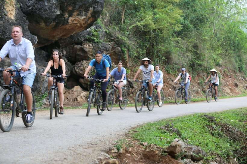 2 Day 1 Night Mai Chau Classic Tour From Hanoi - Day 2: Exploring the Rice Terraces