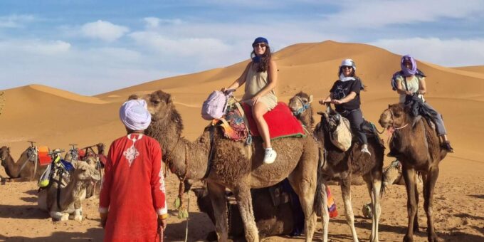 2-Day Desert Adventure Tour From Marrakech - Dining and Entertainment