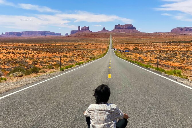 2-Day Grand Canyon, Antelope Canyon, Monument Valley and Sedona - Discovering Monument Valley