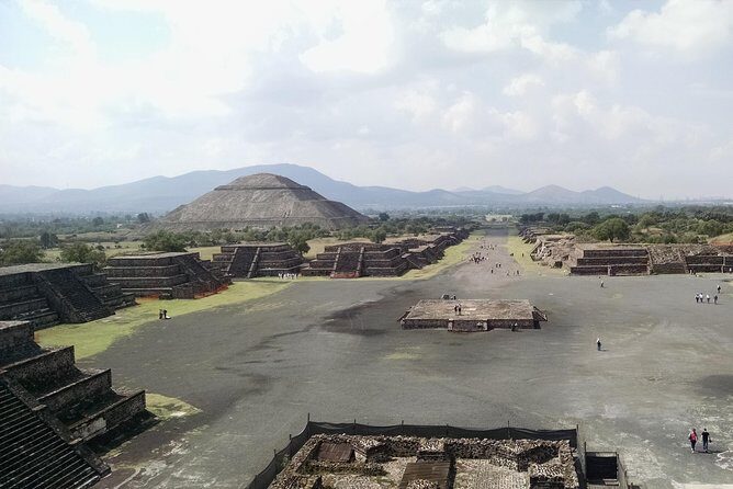 2-Day Guadalupe Shrine, Teotihuacan Pyramids and Xochimilco - Practical Insights on Price and Value