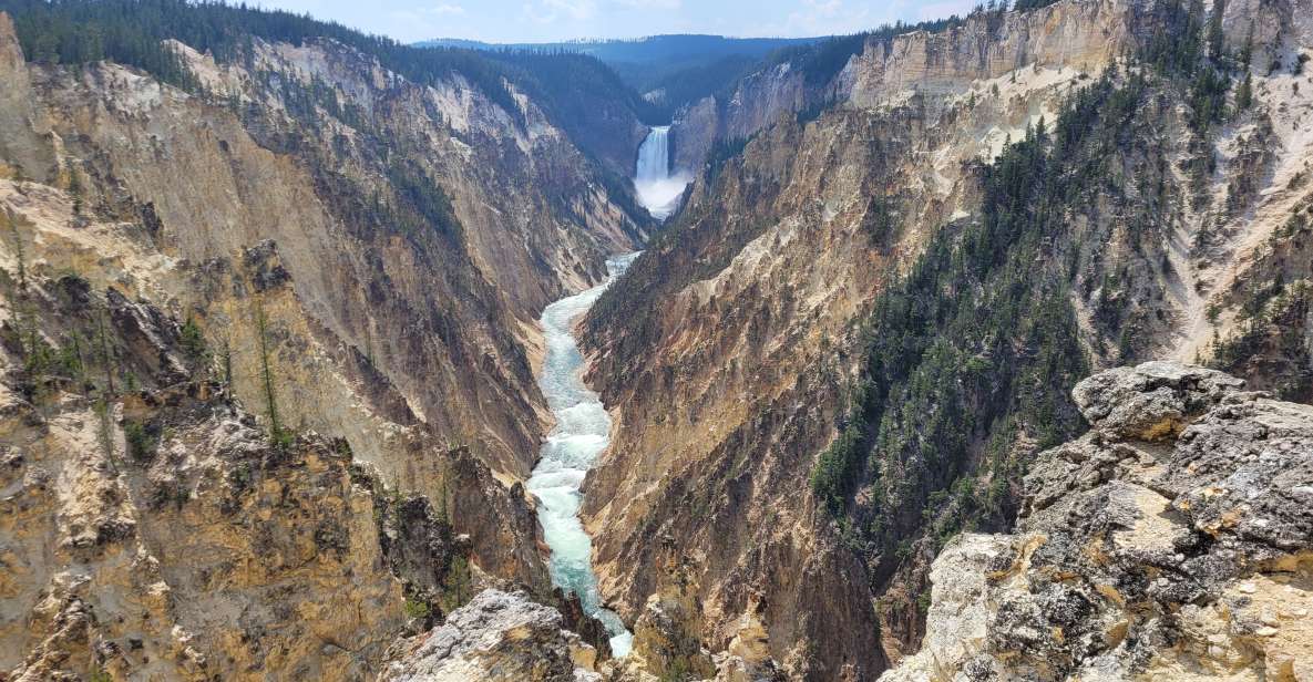 2-Day Guided Trip to Yellowstone National Park - Booking Information