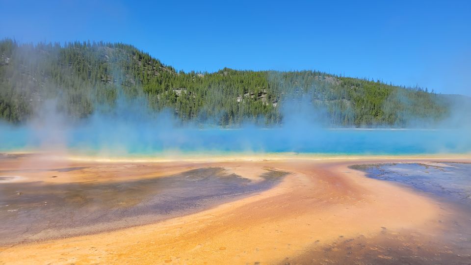 2-Day Guided Trip to Yellowstone National Park - Itinerary